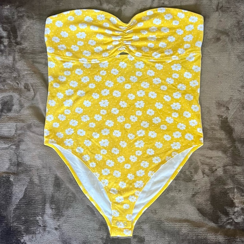 Yellow and White Flower Cotton Strapless Peak-a-boo High-cut Bodysuit